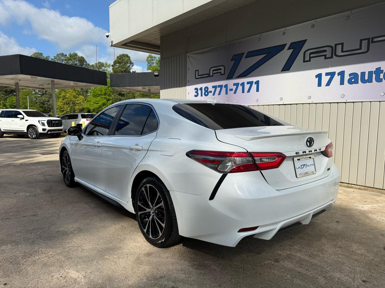 Toyota Camry SE 2019