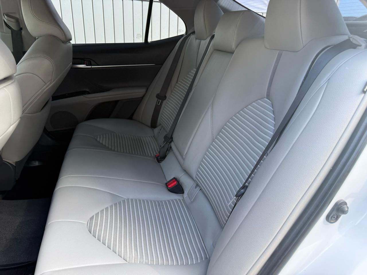 Toyota Camry SE 2019