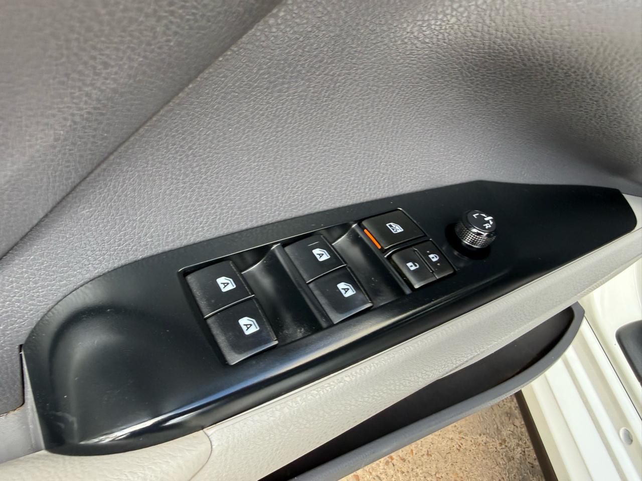 Toyota Camry SE 2019