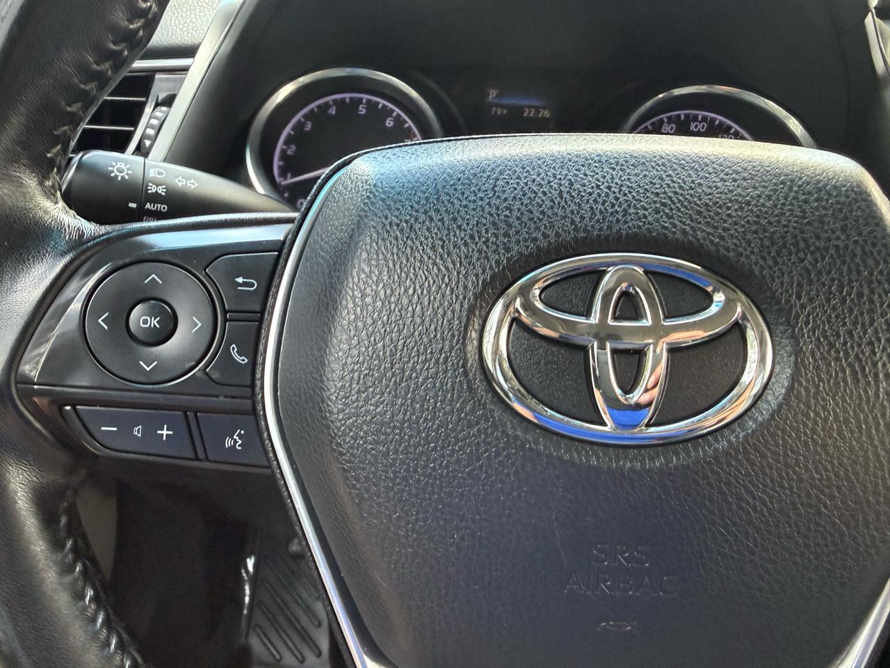 Toyota Camry SE 2019