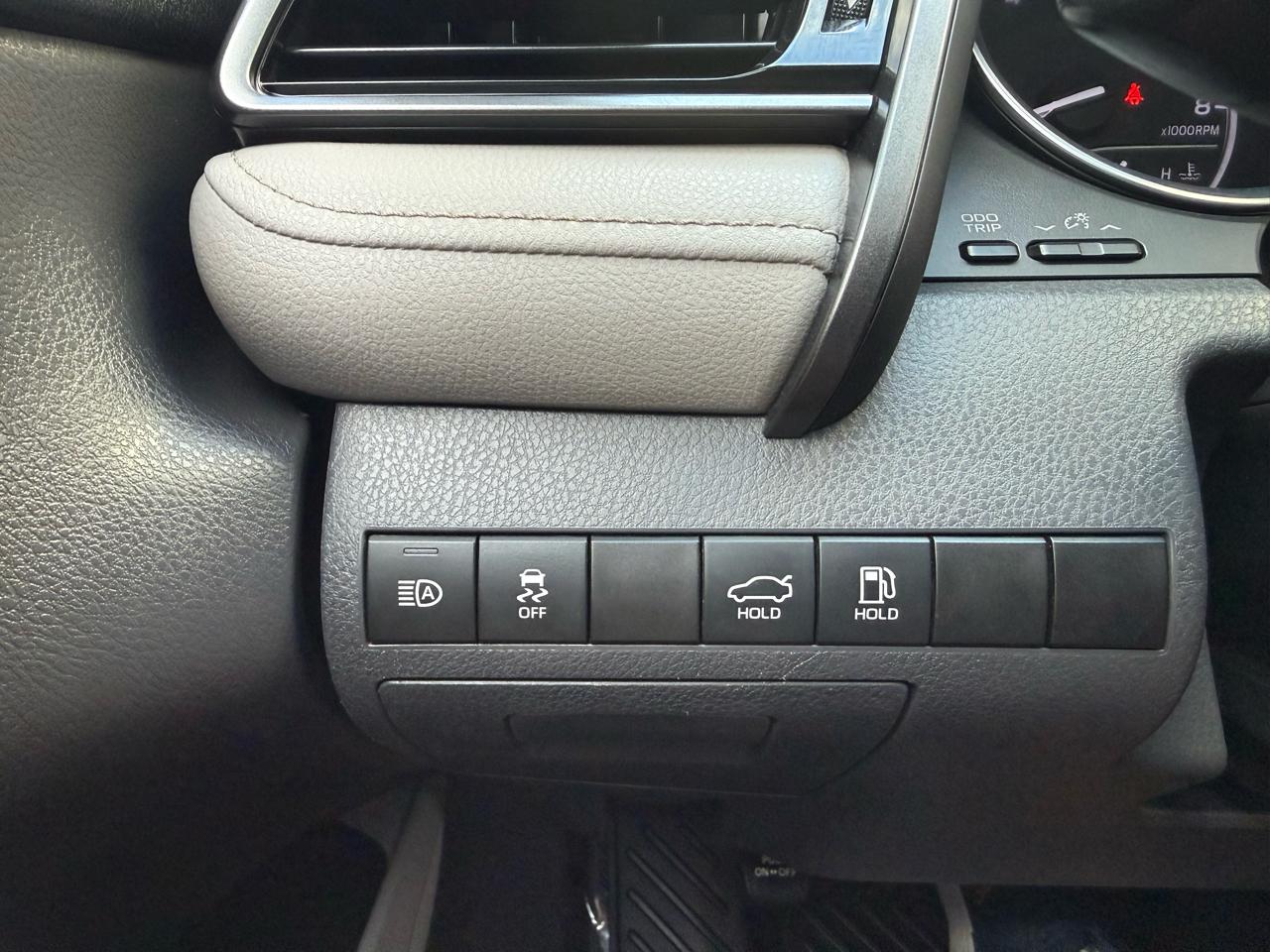 Toyota Camry SE 2019