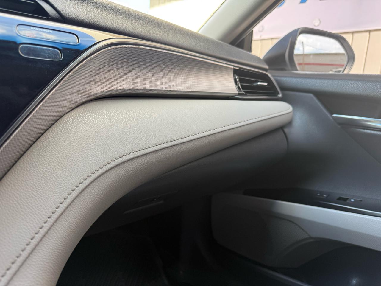 Toyota Camry SE 2019