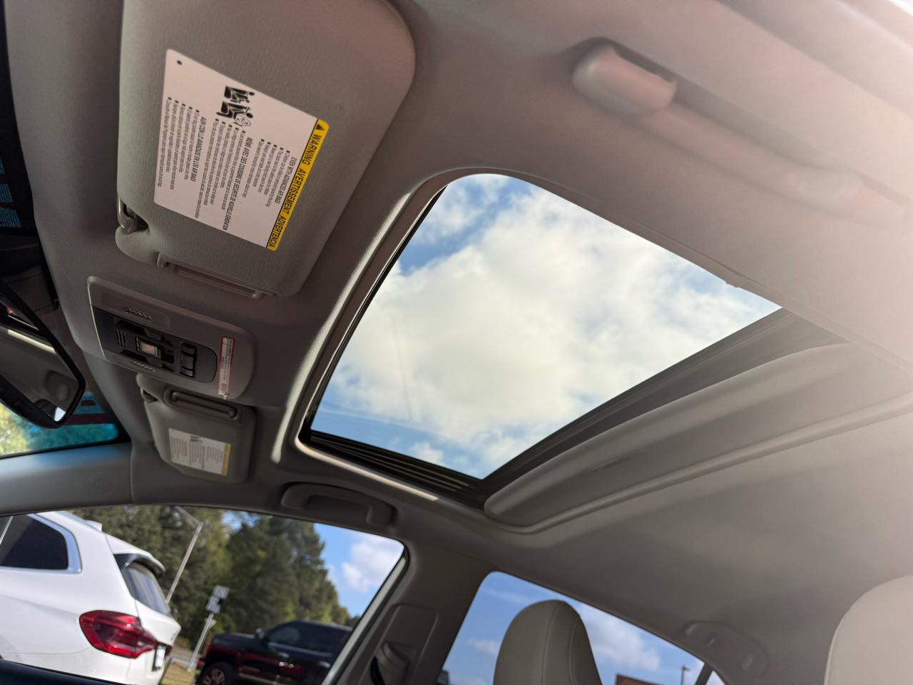 Toyota Camry SE 2019