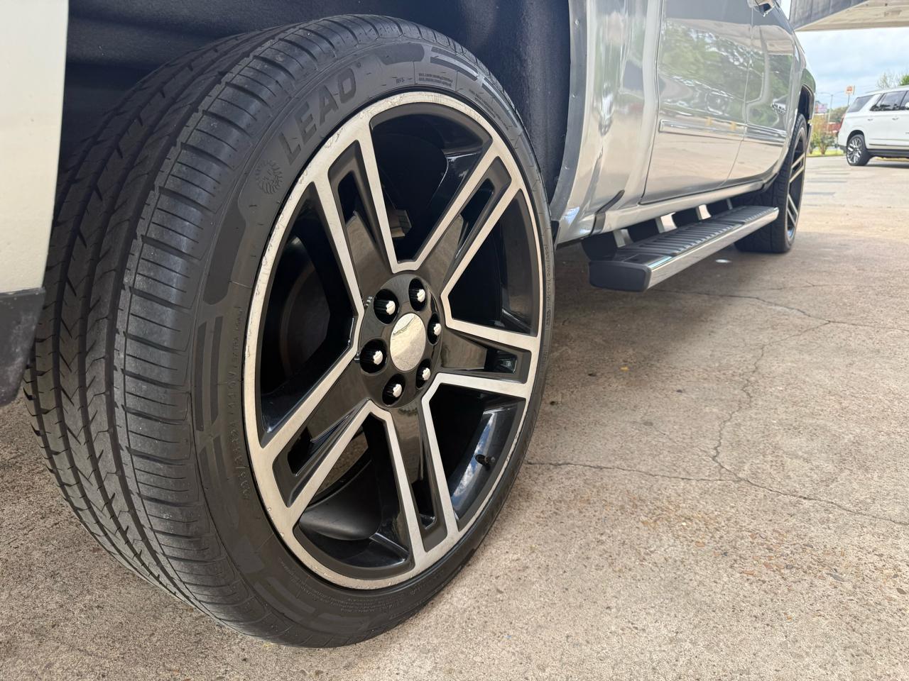 Chevrolet Silverado 1500 LT Crew Cab 2WD 2017