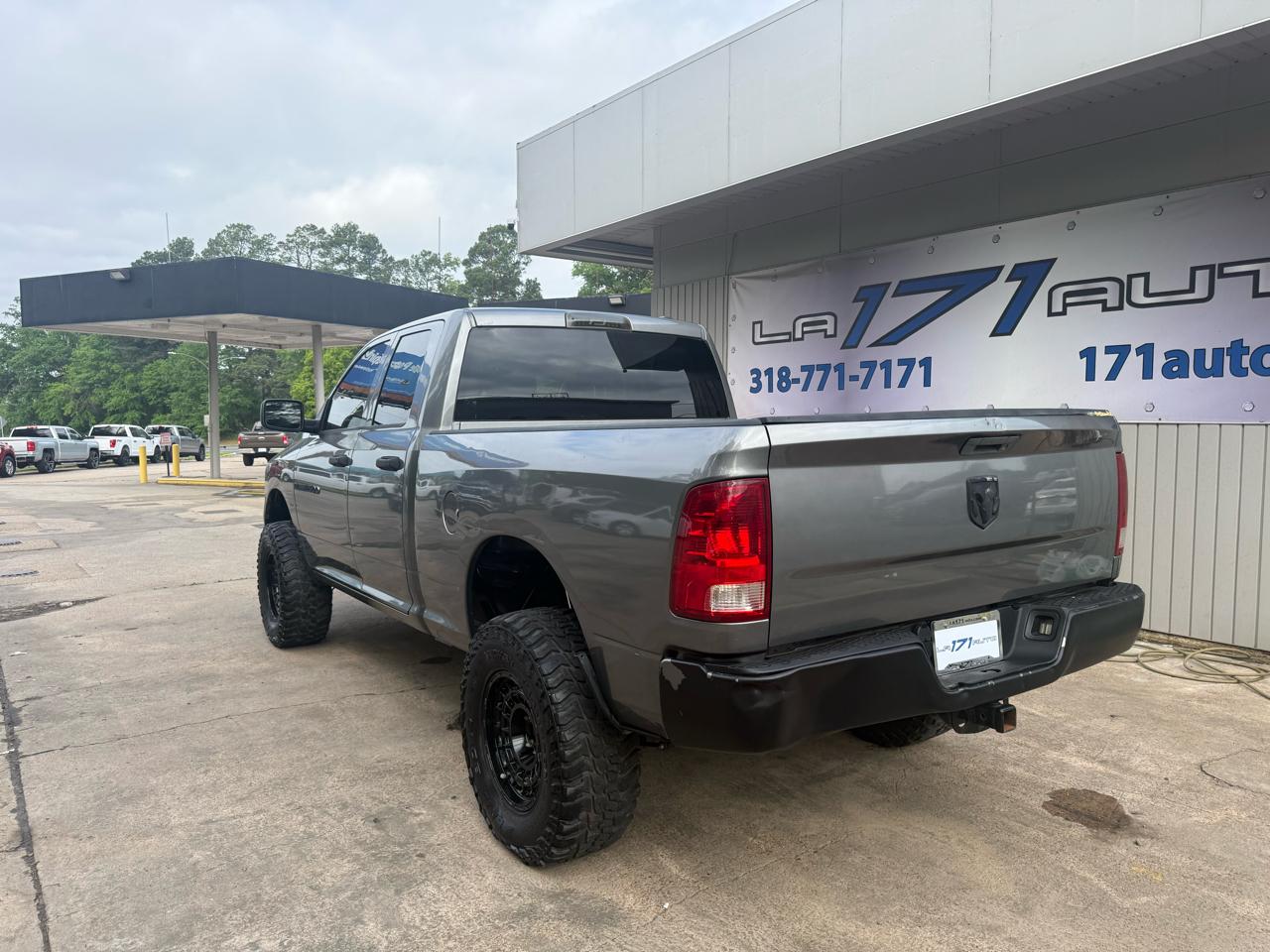 RAM 1500 ST Quad Cab 2WD 2011