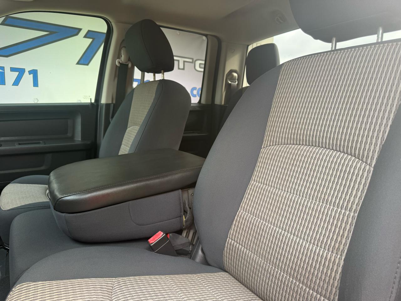 RAM 1500 ST Quad Cab 2WD 2011