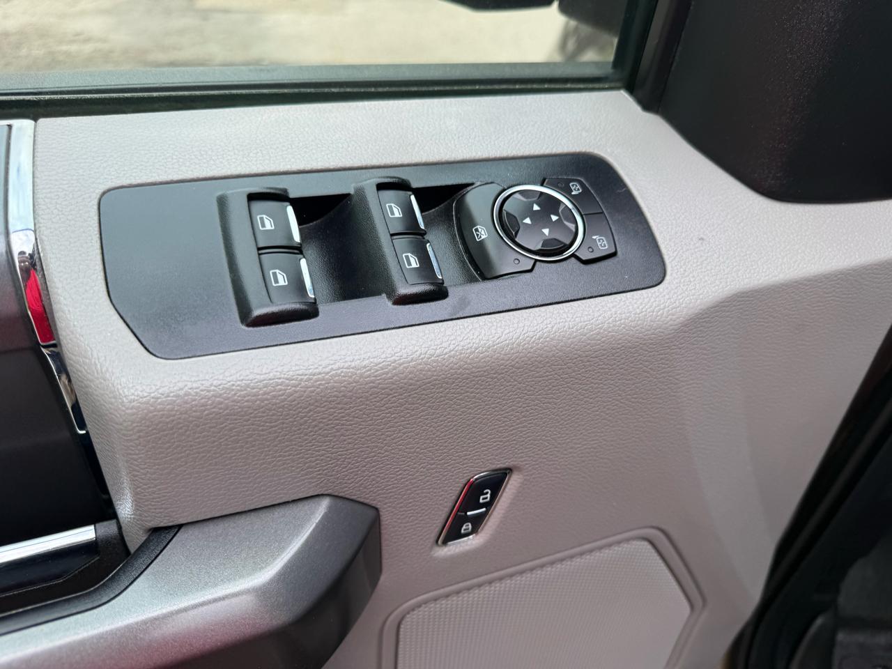 Ford F-150 XLT SuperCrew 6.5-ft. Bed 4WD 2015