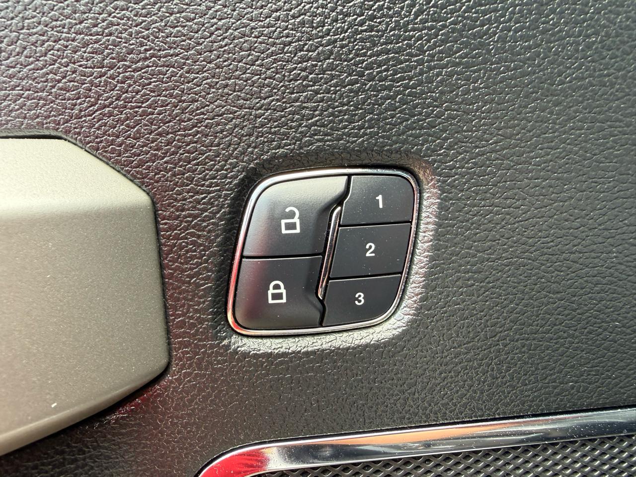 Ford F-150 Lariat SuperCrew 5.5-ft. Bed 4WD 2016