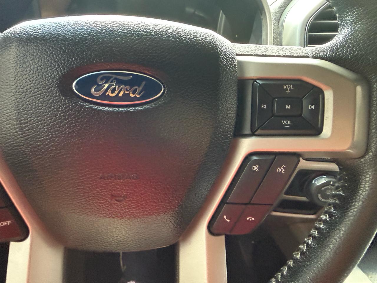 Ford F-150 Lariat SuperCrew 5.5-ft. Bed 4WD 2016