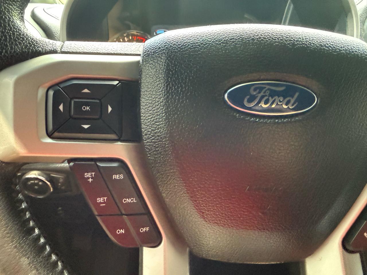 Ford F-150 Lariat SuperCrew 5.5-ft. Bed 4WD 2016