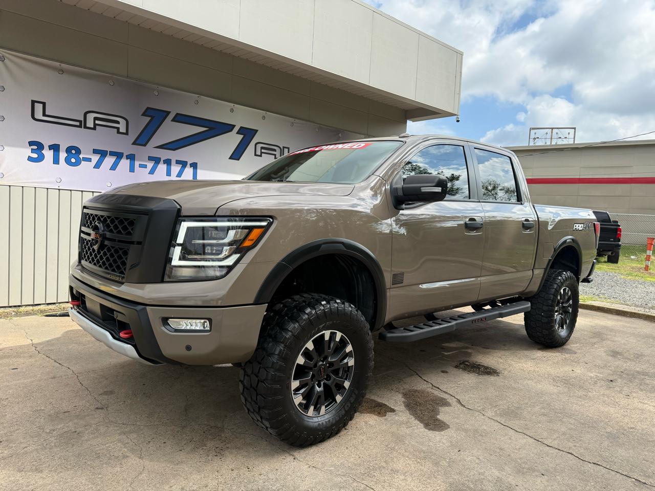 2020 Nissan Titan PRO-4X Crew Cab 4WD