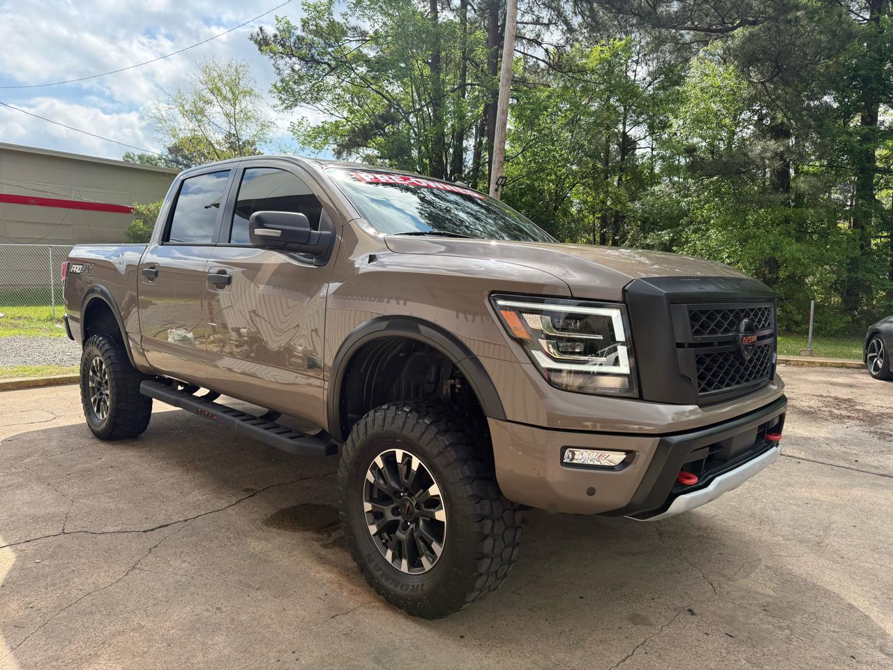 Nissan Titan PRO-4X Crew Cab 4WD 2020