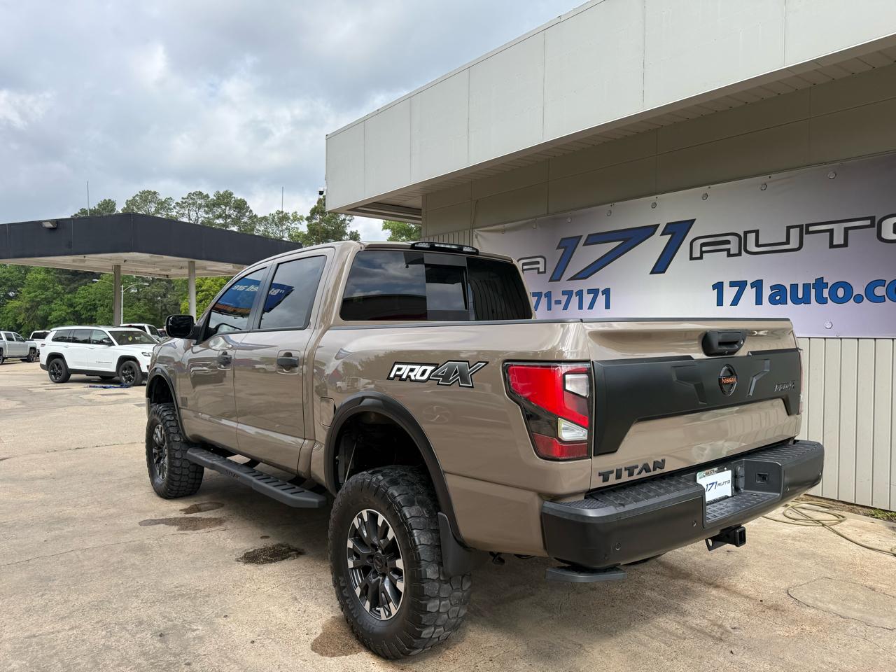 Nissan Titan PRO-4X Crew Cab 4WD 2020