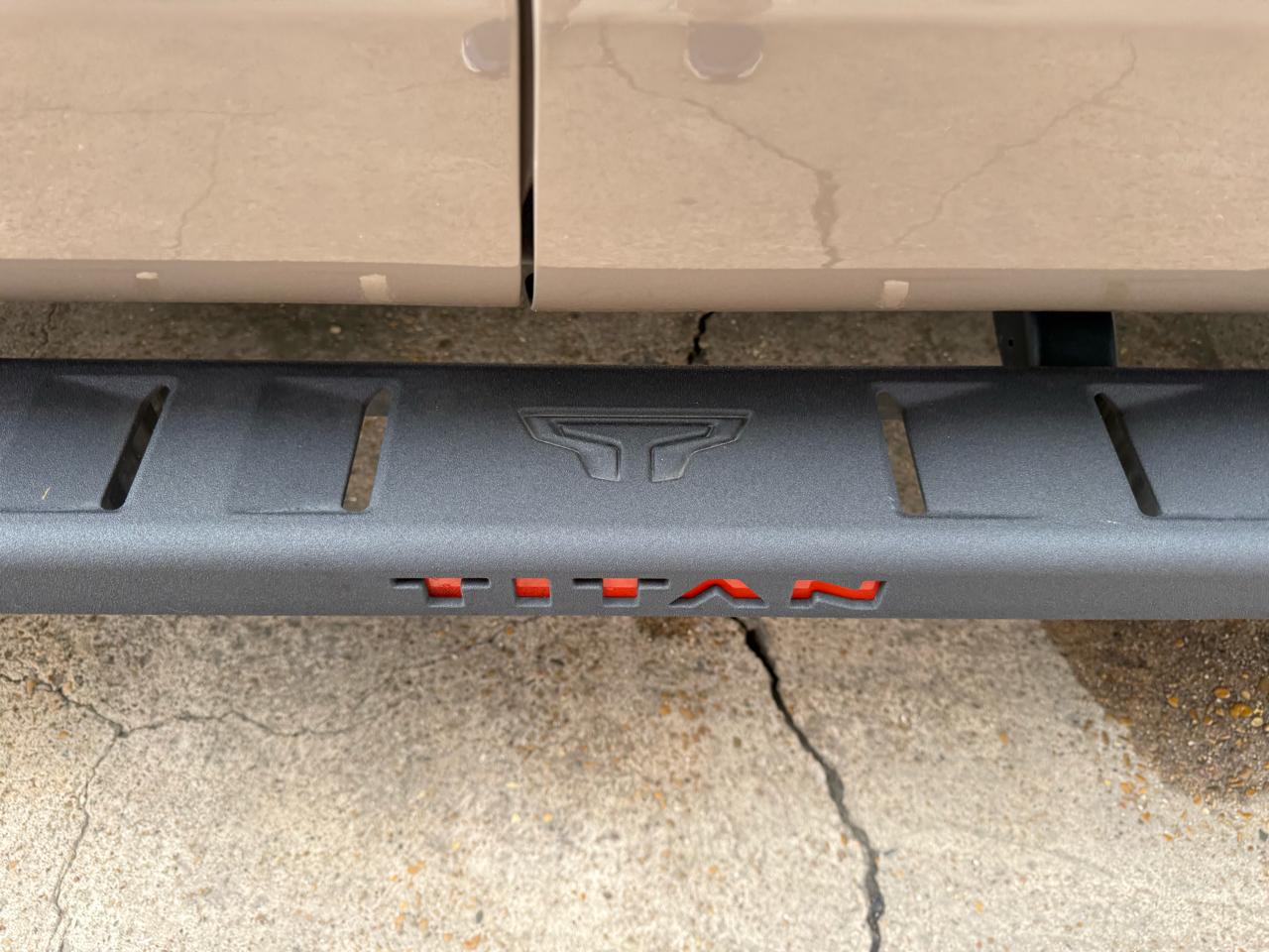 Nissan Titan PRO-4X Crew Cab 4WD 2020