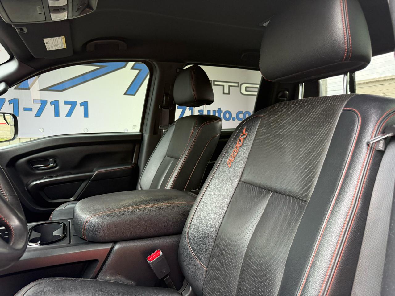 Nissan Titan PRO-4X Crew Cab 4WD 2020