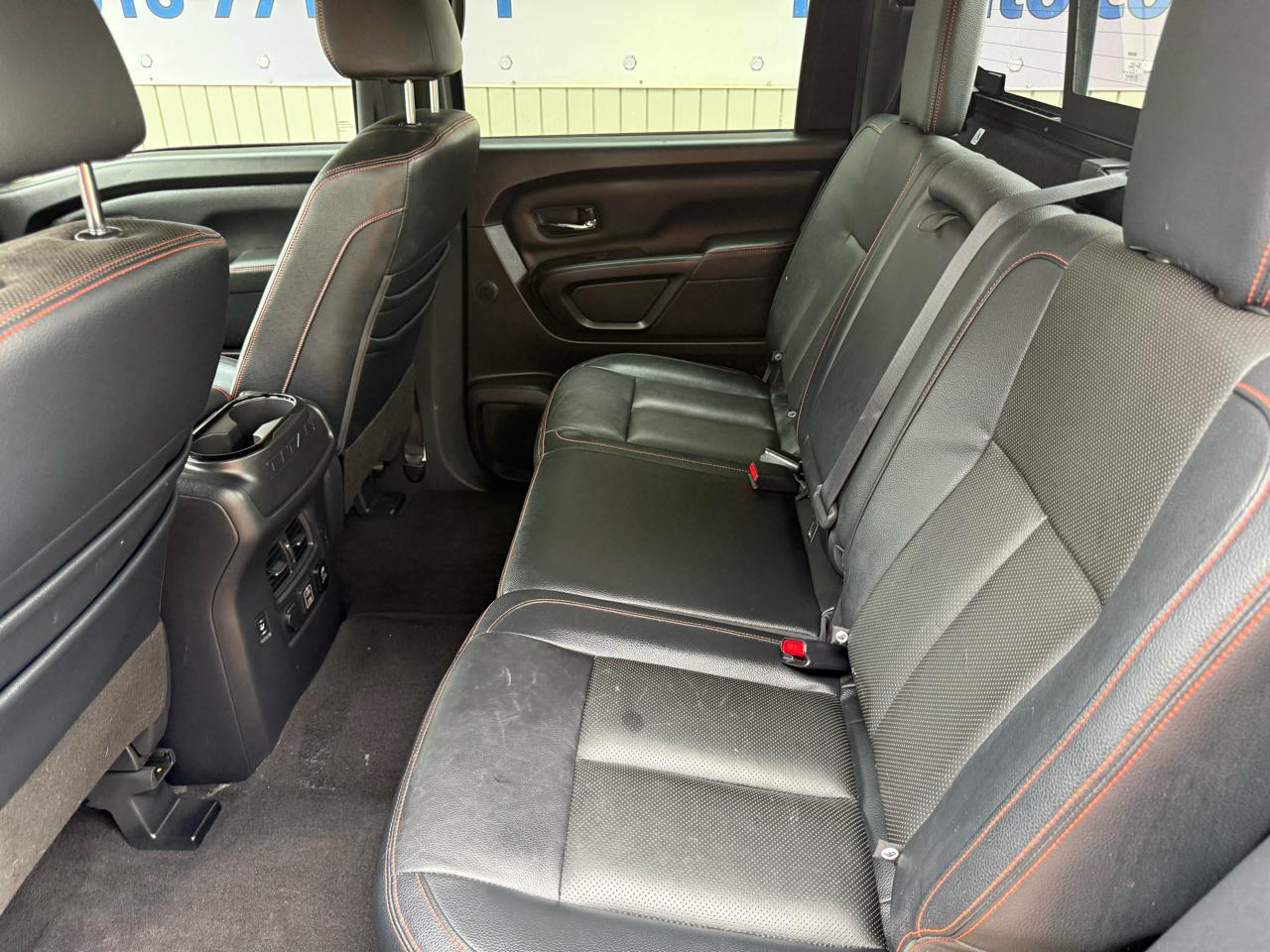 Nissan Titan PRO-4X Crew Cab 4WD 2020