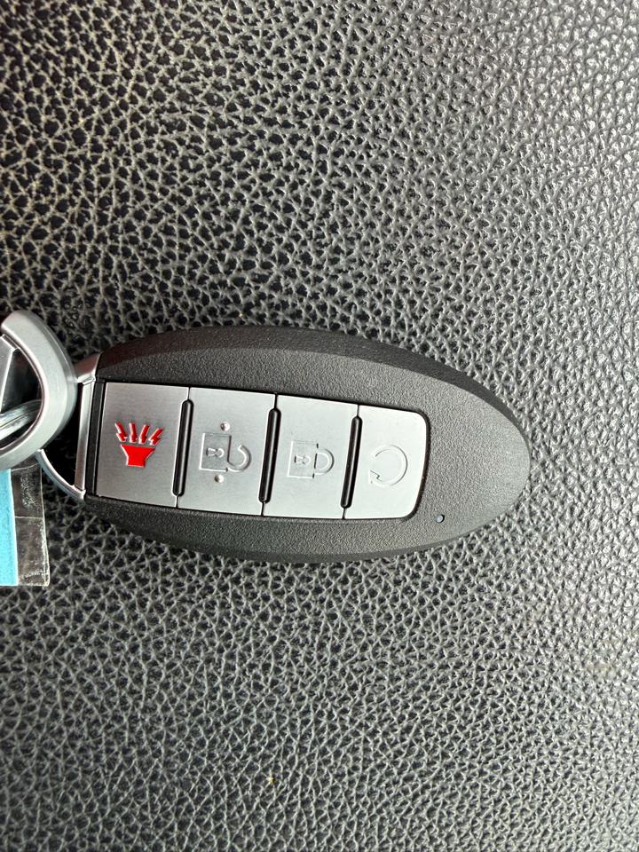 Nissan Titan PRO-4X Crew Cab 4WD 2020