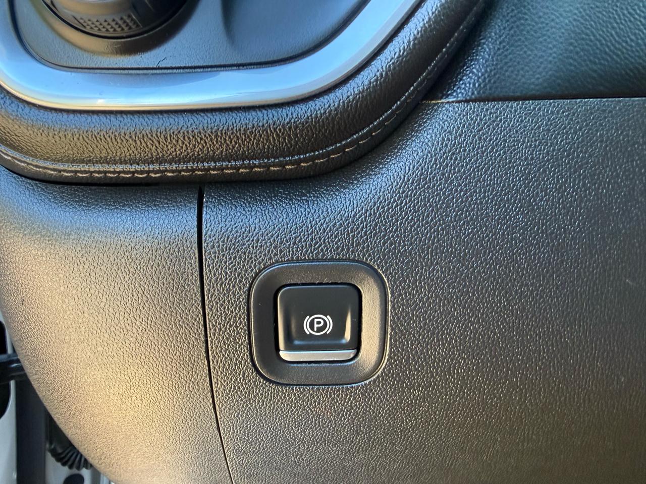 Chevrolet Silverado 1500 LT Crew Cab 2WD 2019