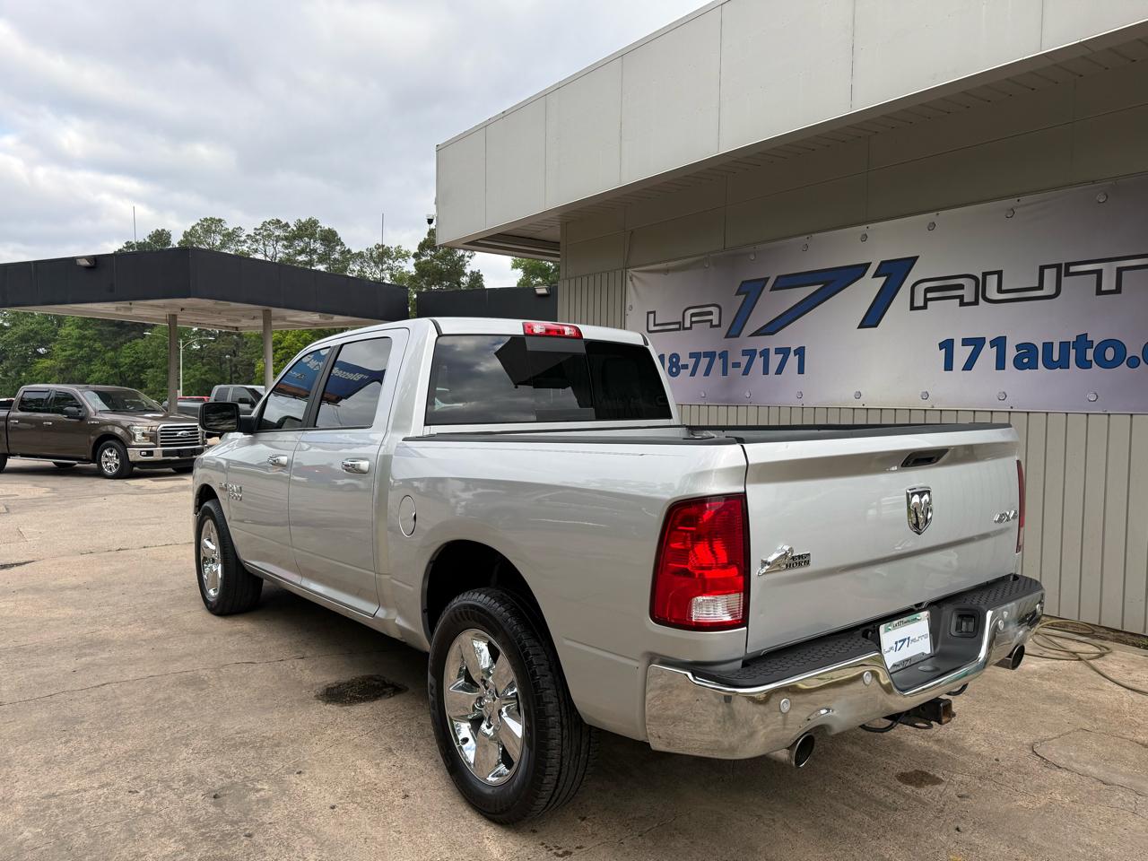 RAM 1500 SLT Crew Cab SWB 4WD 2018