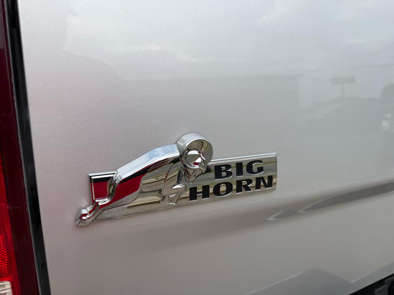 RAM 1500 SLT Crew Cab SWB 4WD 2018