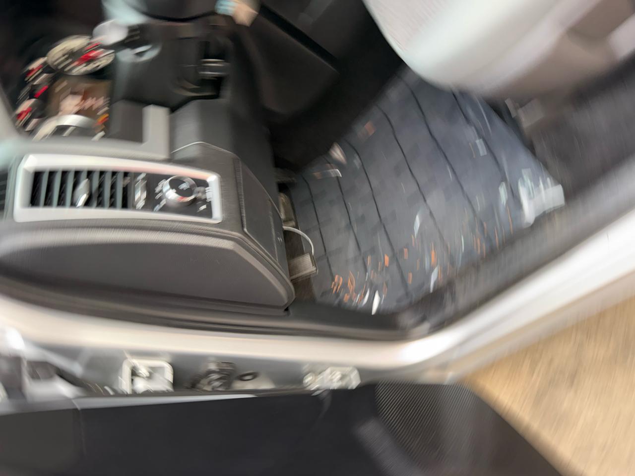 RAM 1500 SLT Crew Cab SWB 4WD 2018