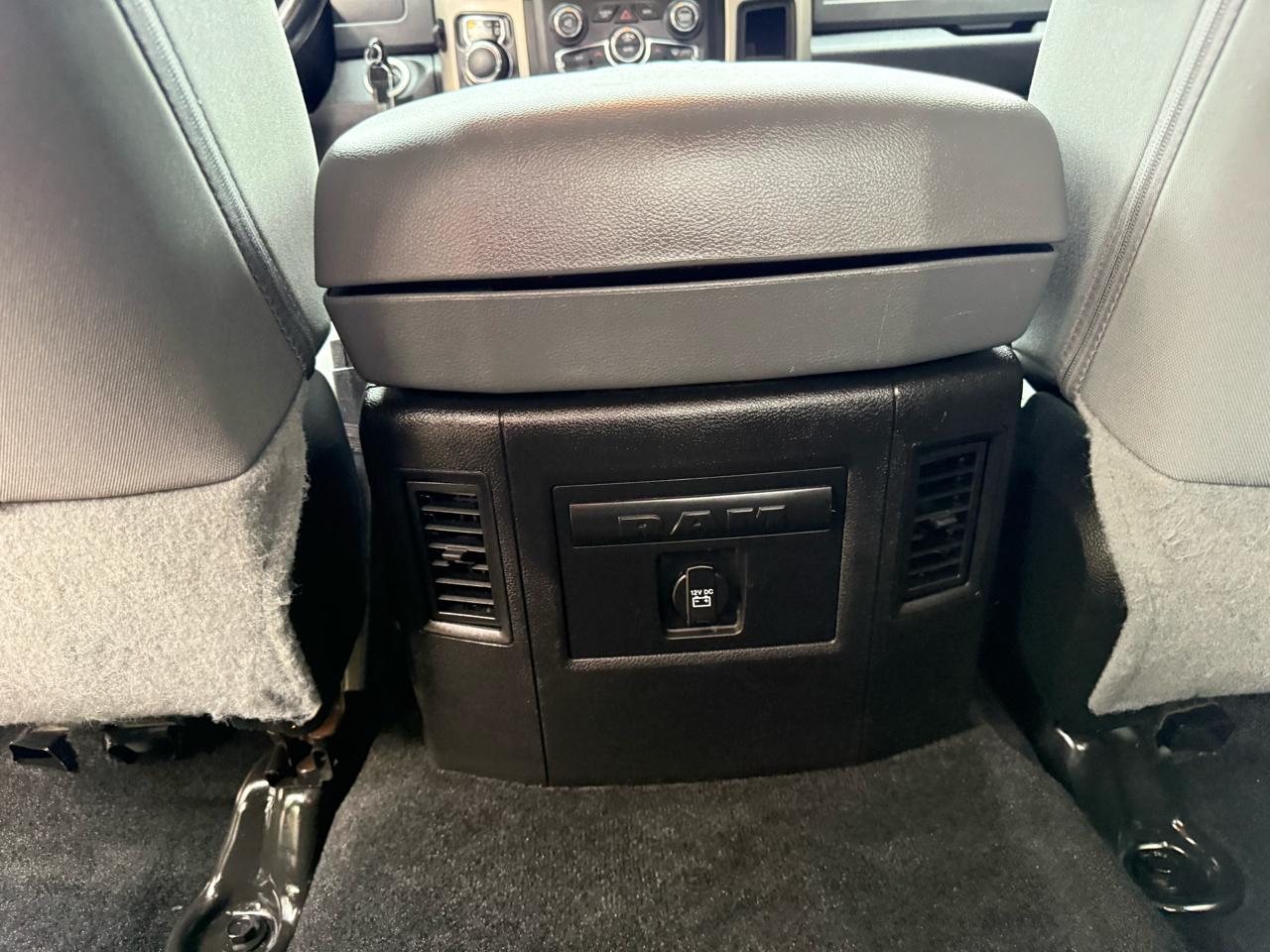 RAM 1500 SLT Crew Cab SWB 4WD 2018