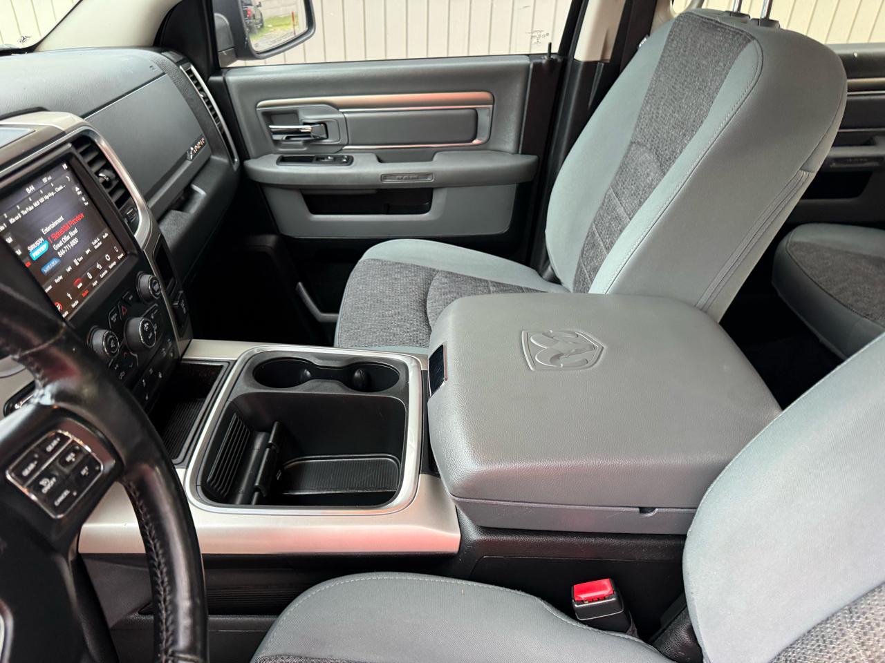 RAM 1500 SLT Crew Cab SWB 4WD 2018