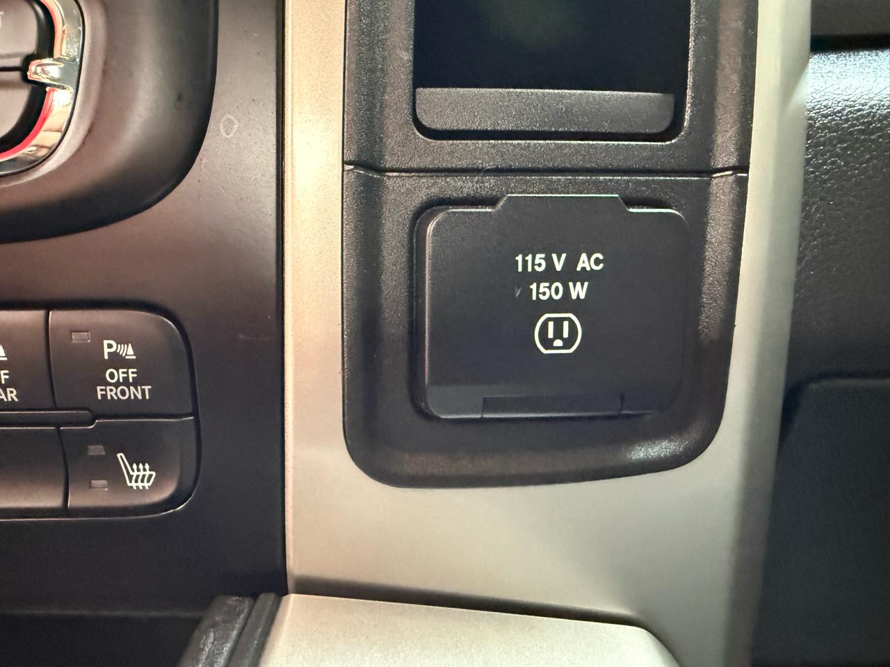 RAM 1500 SLT Crew Cab SWB 4WD 2018