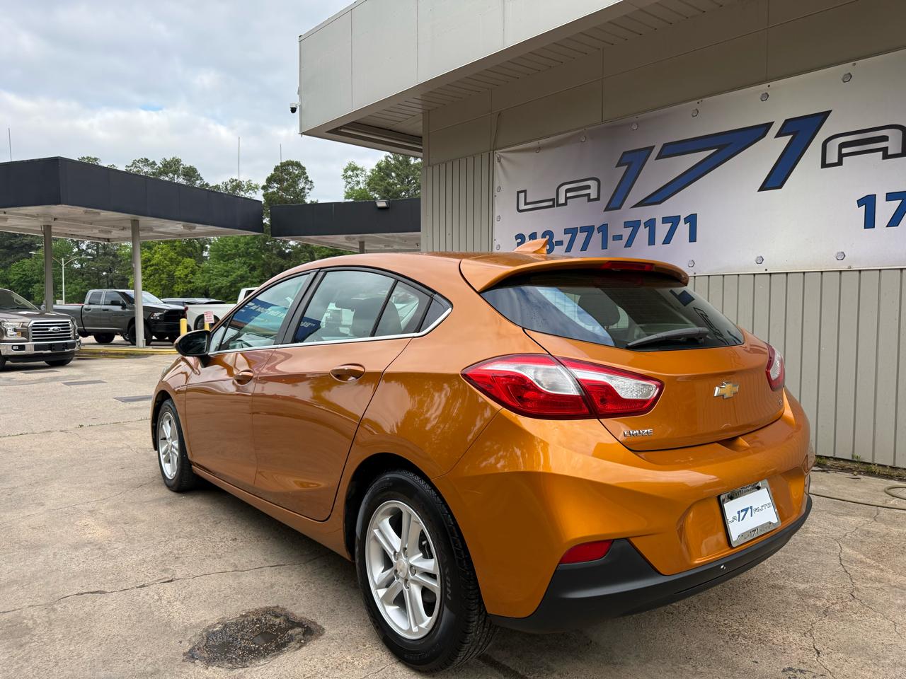 Chevrolet Cruze LT Auto Hatchback 2017
