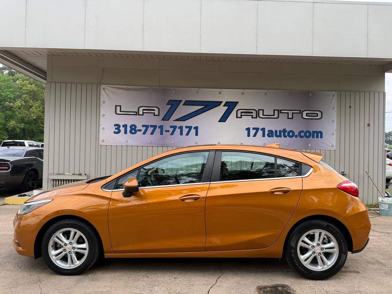 Chevrolet Cruze LT Auto Hatchback 2017