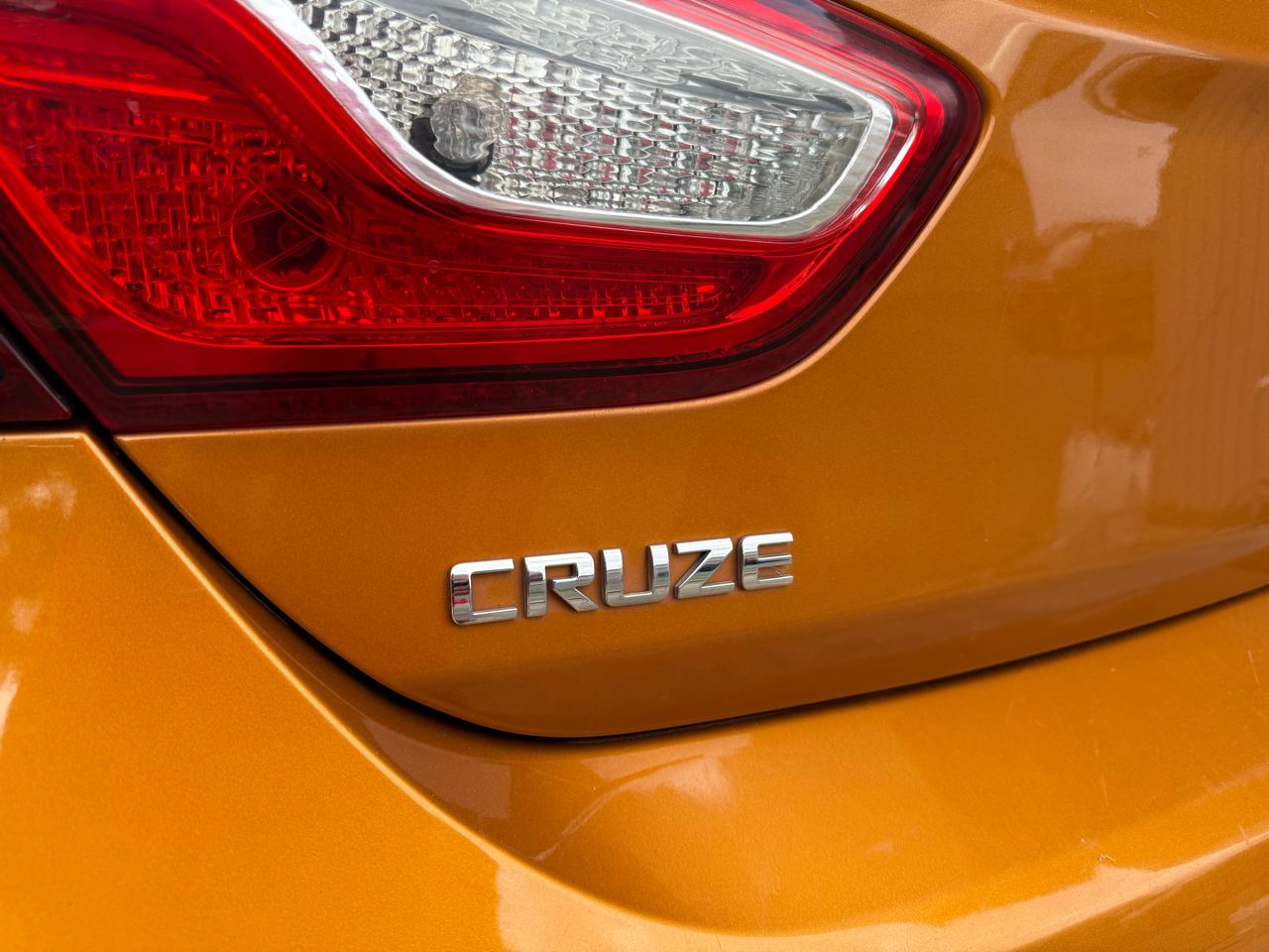 Chevrolet Cruze LT Auto Hatchback 2017