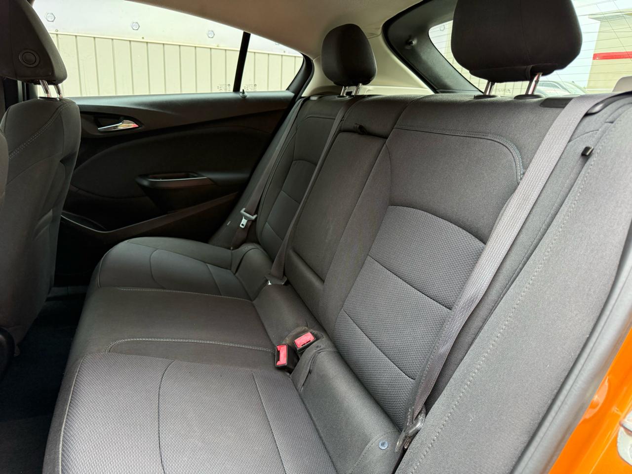 Chevrolet Cruze LT Auto Hatchback 2017