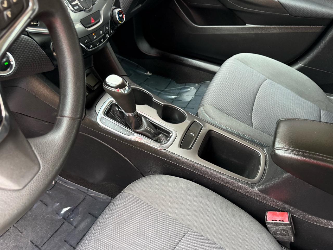 Chevrolet Cruze LT Auto Hatchback 2017