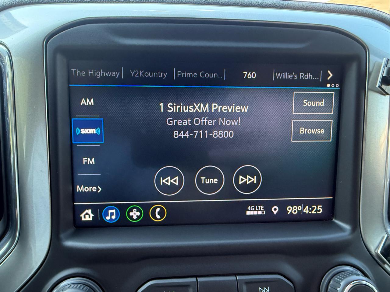 Chevrolet Silverado 1500 LT Crew Cab 4WD 2021