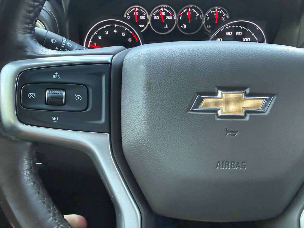 Chevrolet Silverado 1500 LT Crew Cab 4WD 2021