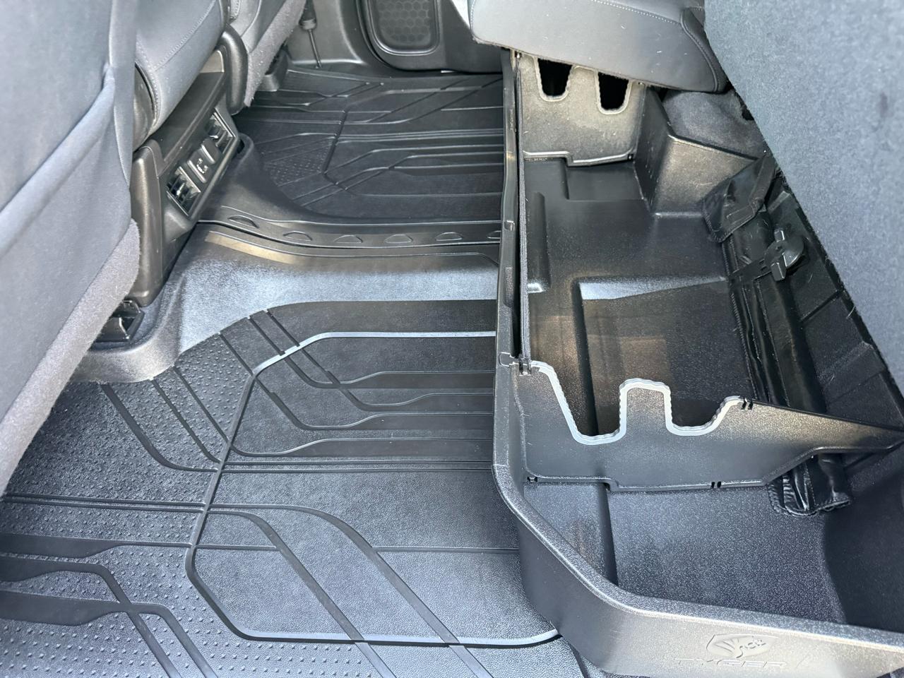 Chevrolet Silverado 1500 LT Crew Cab 2WD 2020