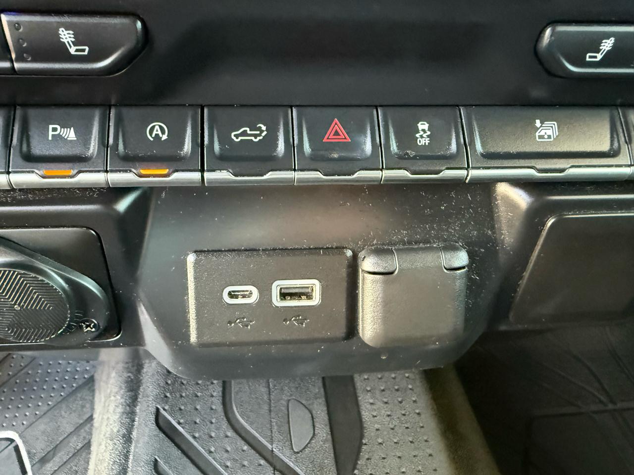 Chevrolet Silverado 1500 LT Crew Cab 2WD 2020