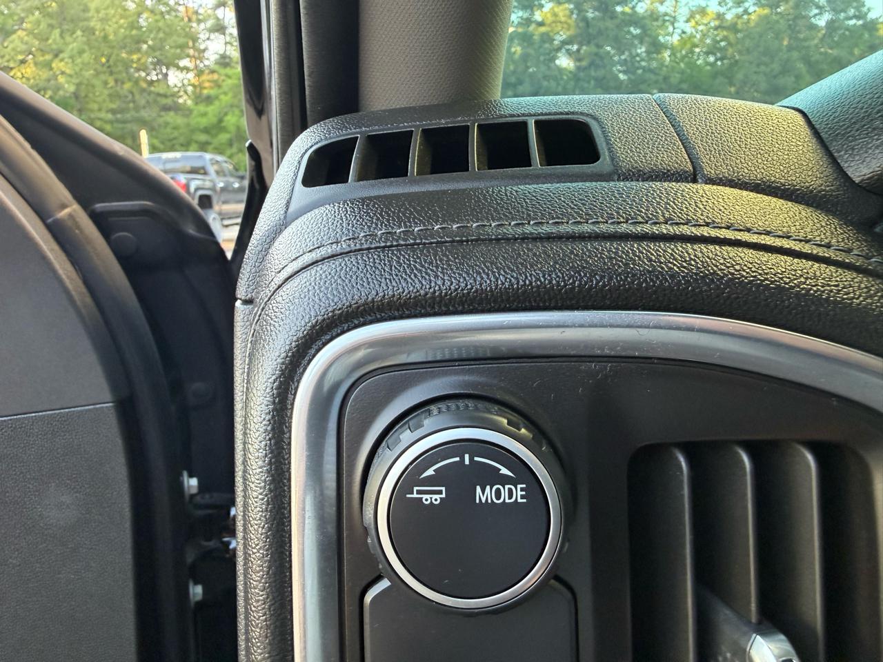 Chevrolet Silverado 1500 LT Crew Cab 2WD 2020