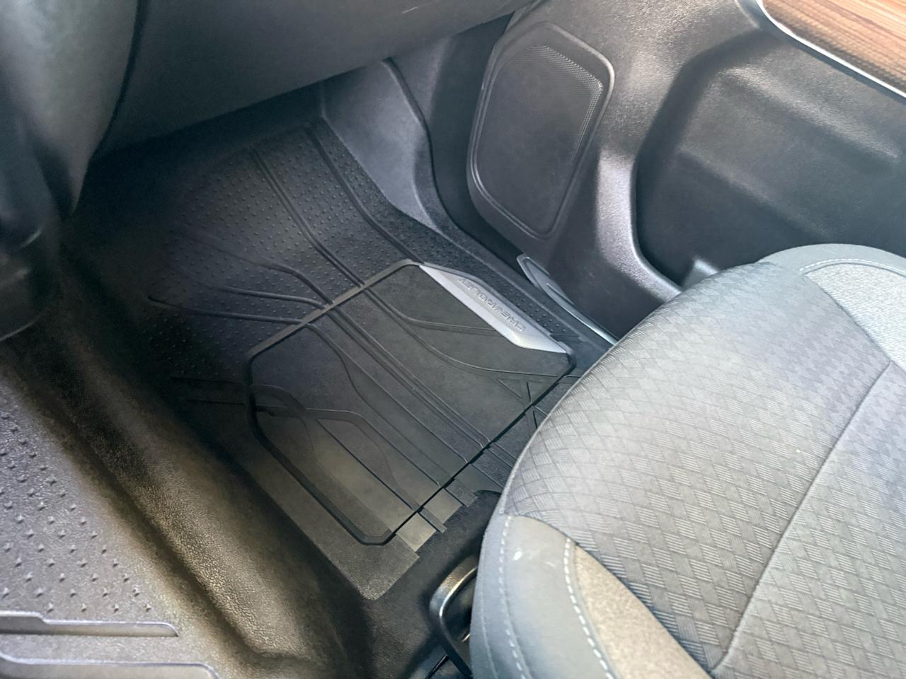 Chevrolet Silverado 1500 LT Crew Cab 2WD 2020