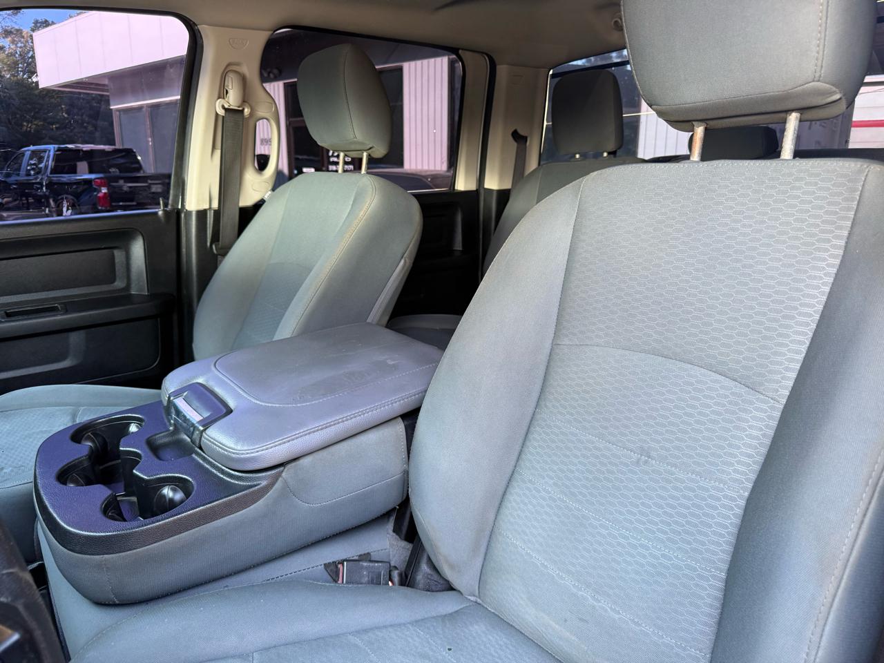 RAM 1500 Tradesman Crew Cab SWB 4WD 2018