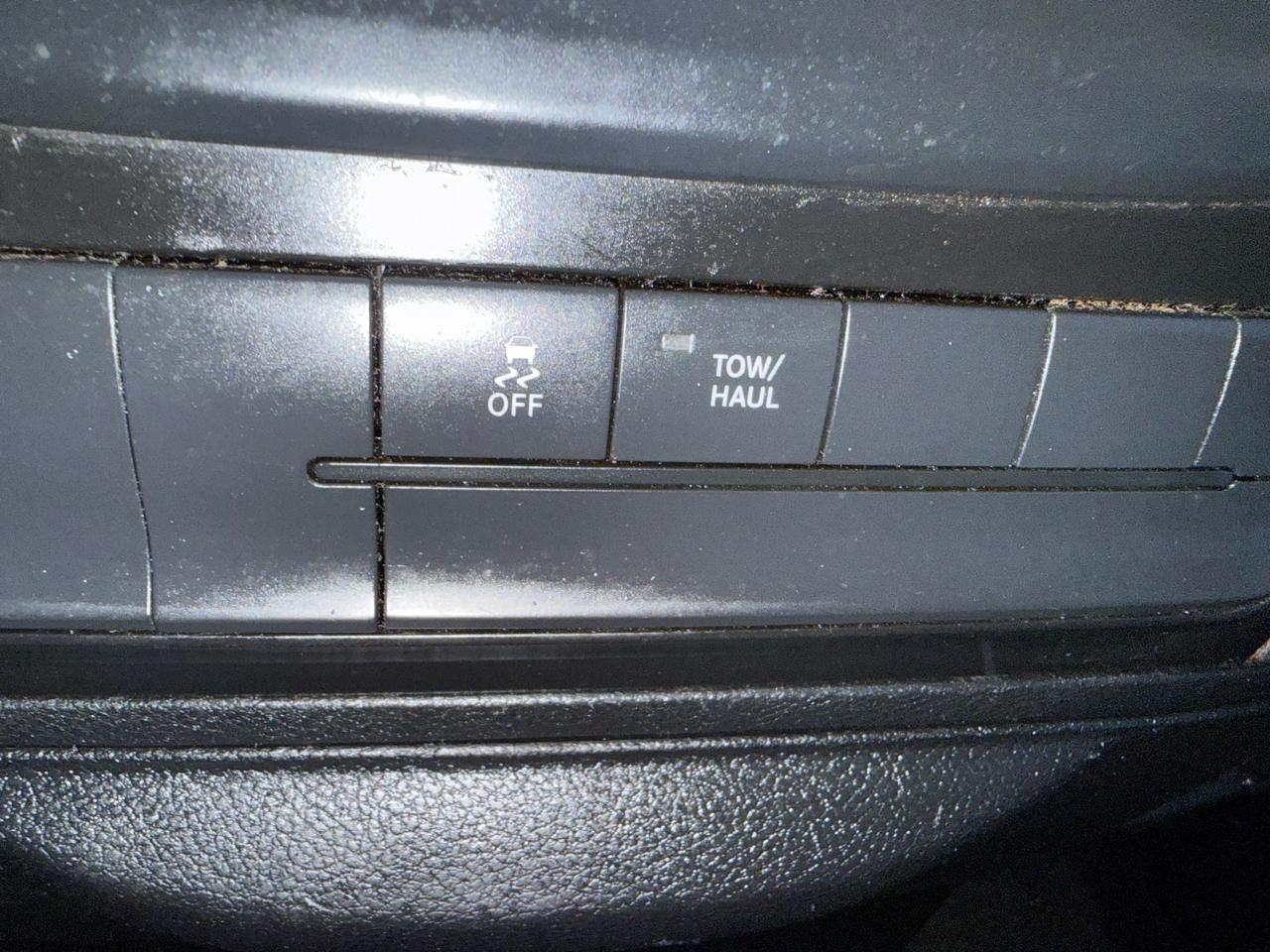 RAM 1500 Tradesman Crew Cab SWB 4WD 2018