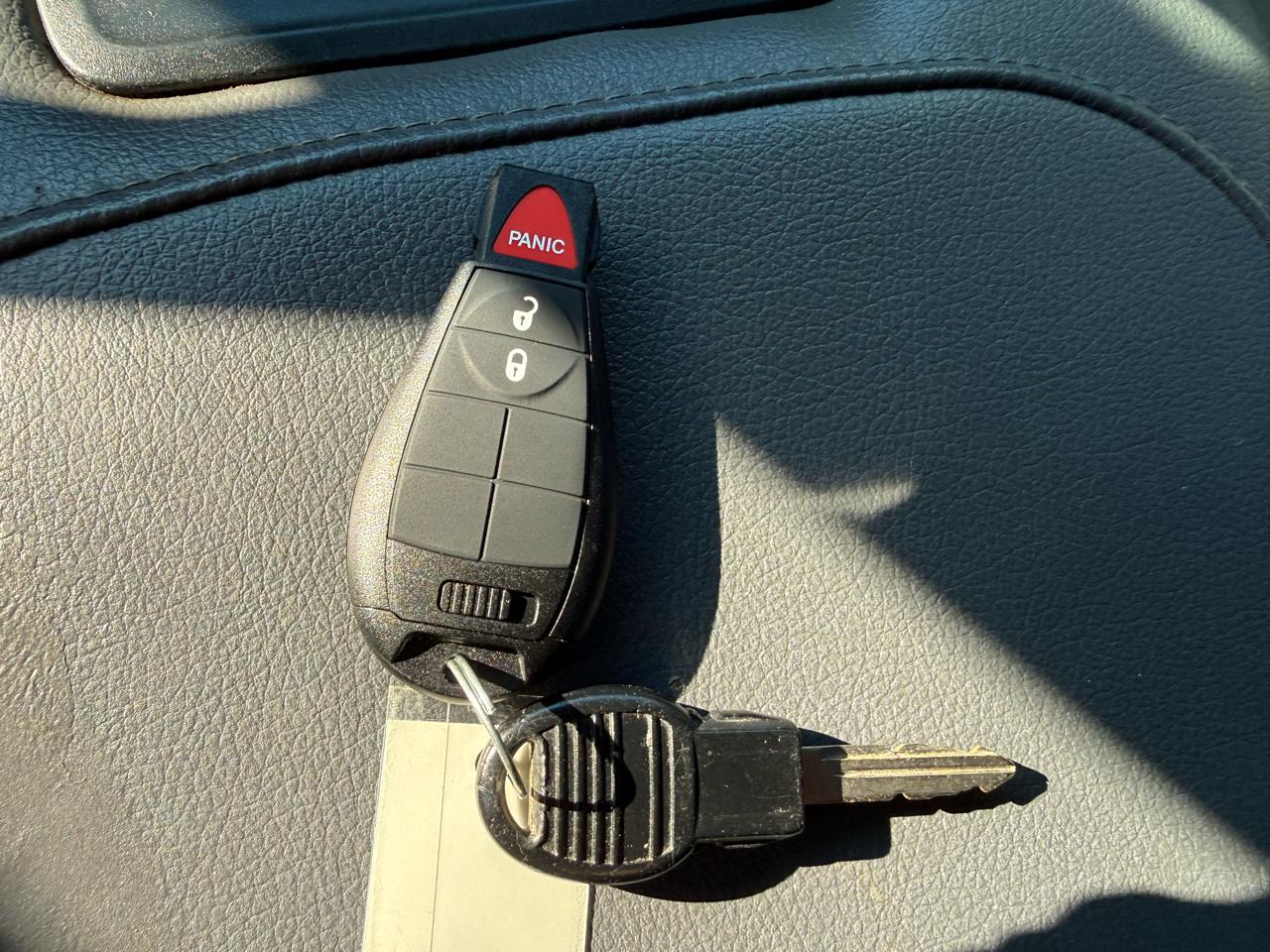 RAM 1500 Tradesman Crew Cab SWB 4WD 2018