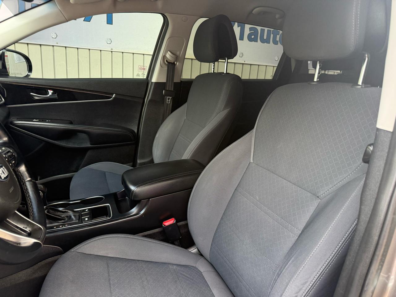 Kia Sorento LX 2WD 2016