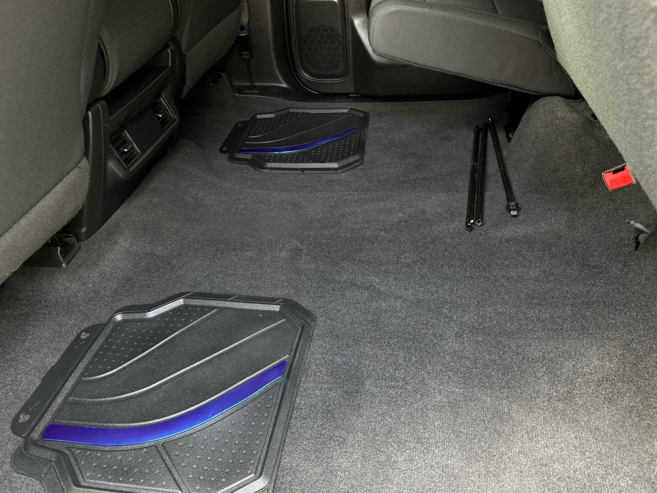 Chevrolet Silverado 1500 Custom Crew Cab Long Box 2WD 2020