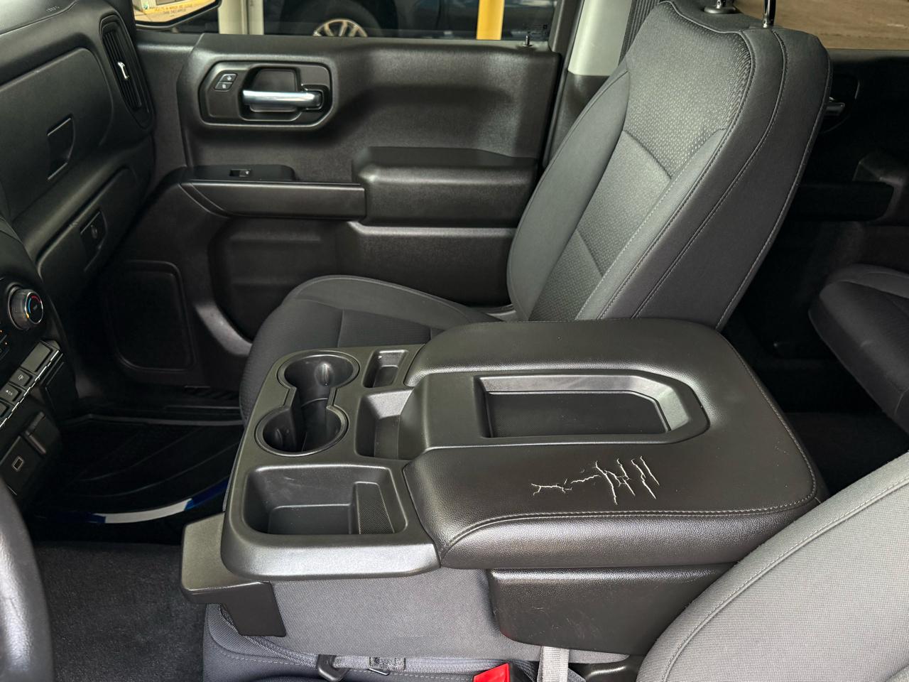Chevrolet Silverado 1500 Custom Crew Cab Long Box 2WD 2020