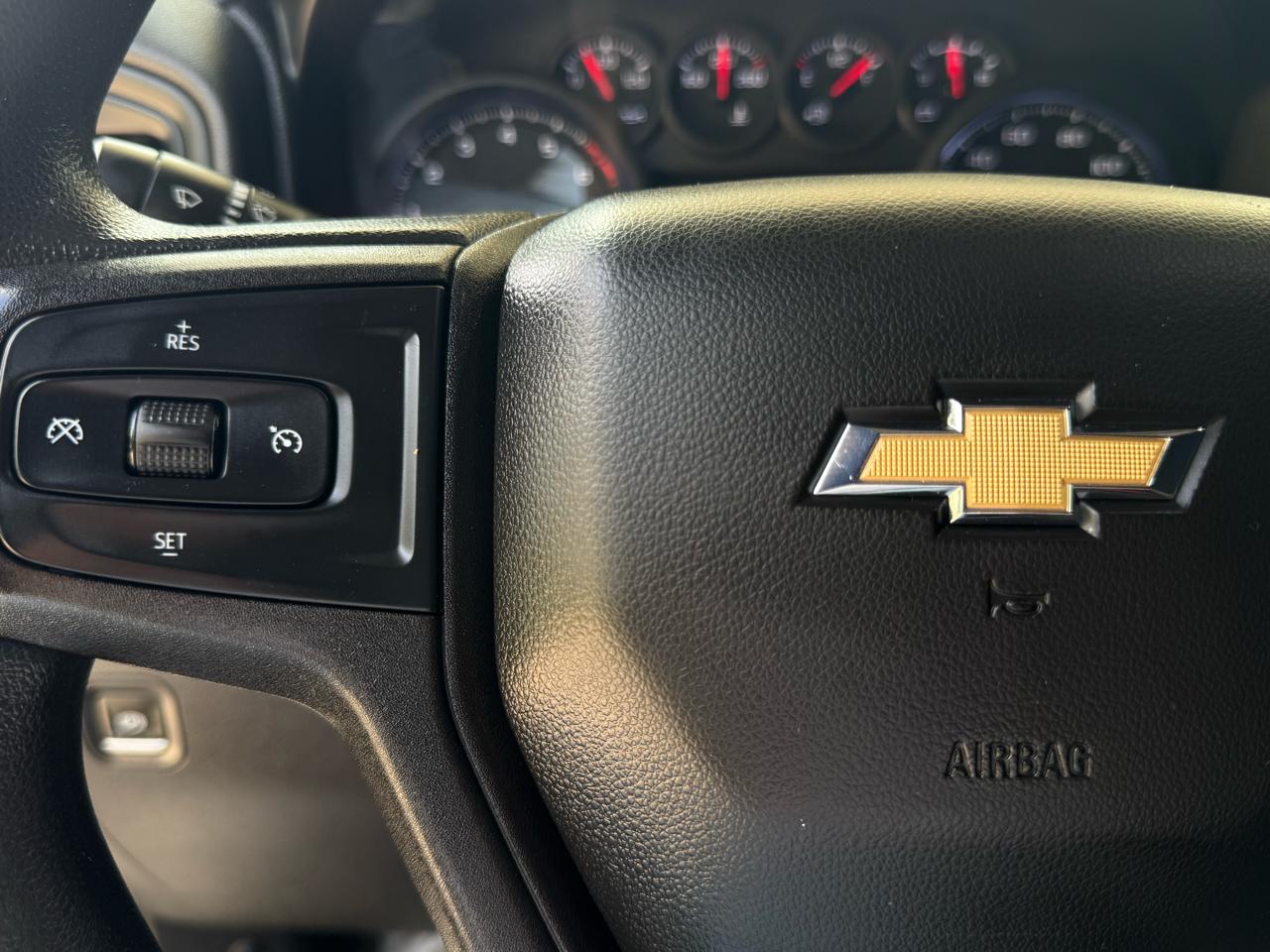 Chevrolet Silverado 1500 Custom Crew Cab Long Box 2WD 2020