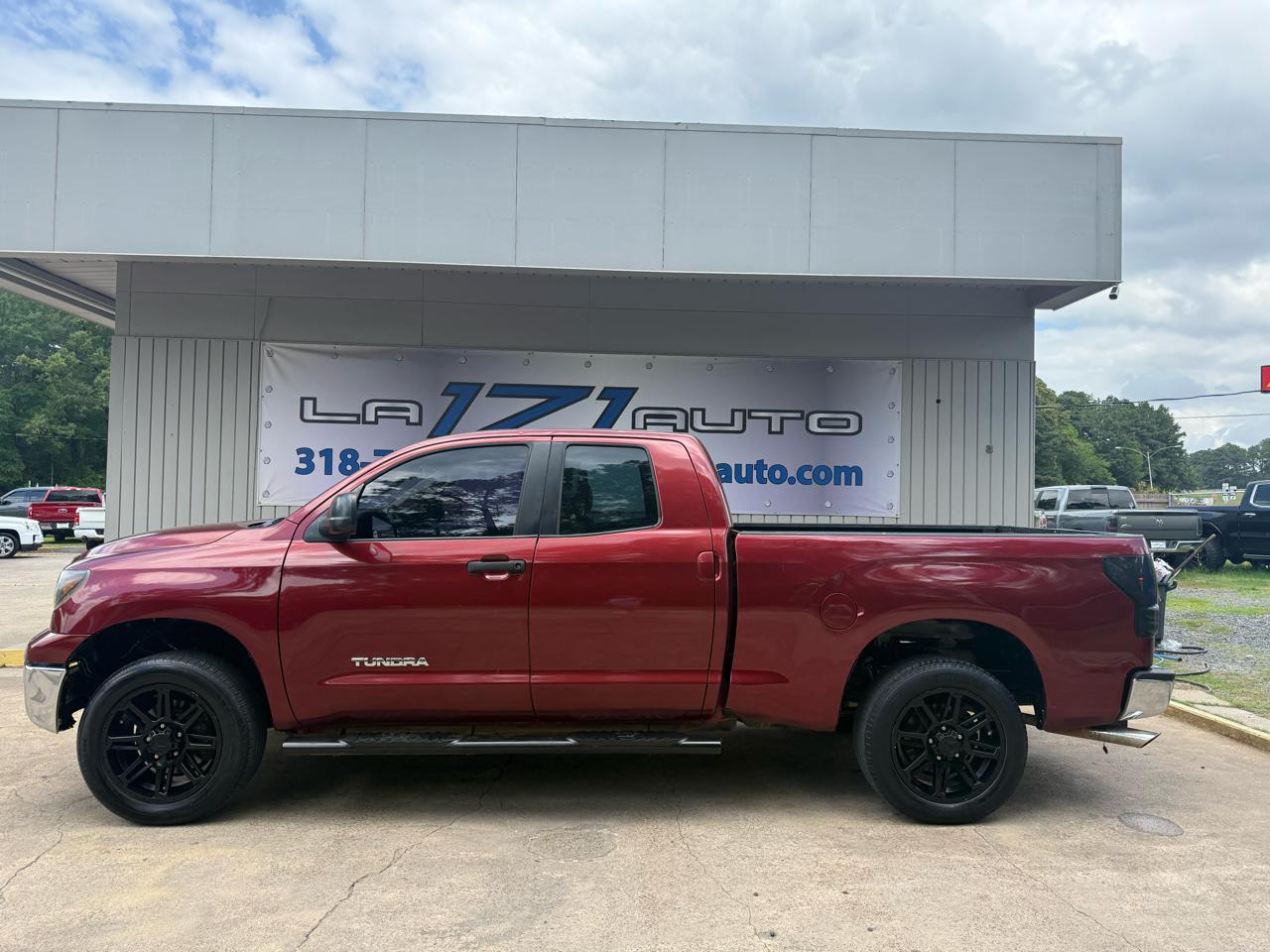 Toyota Tundra Tundra-Grade Double Cab 4.0L 2WD 2010