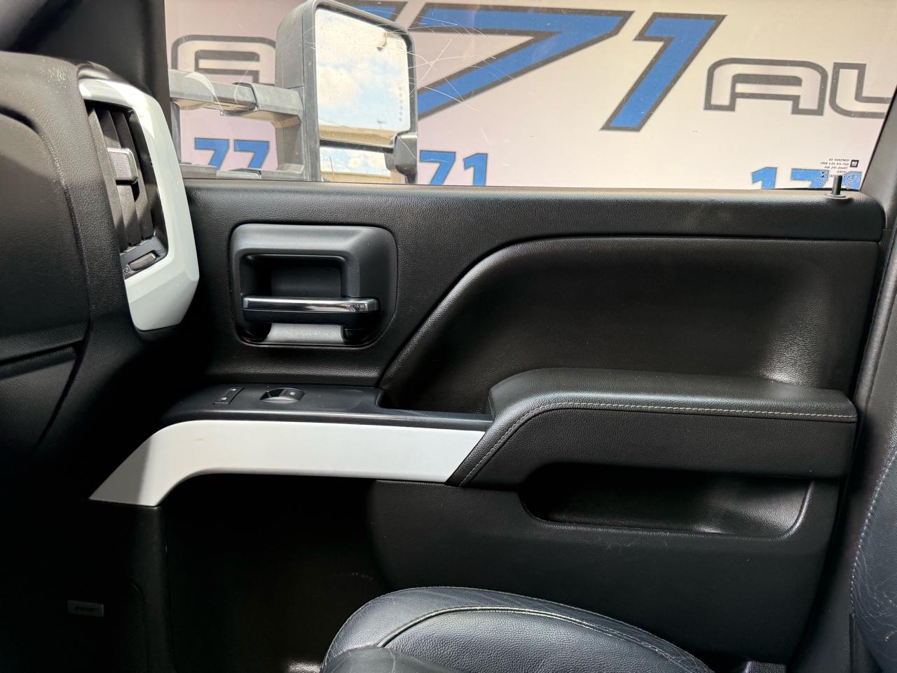 Chevrolet Silverado 1500 LT Crew Cab 4WD 2017