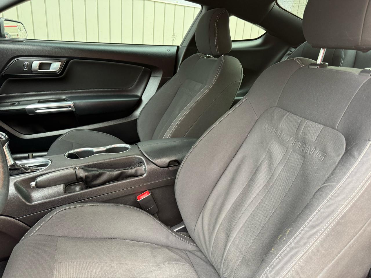 Ford Mustang EcoBoost Coupe 2019