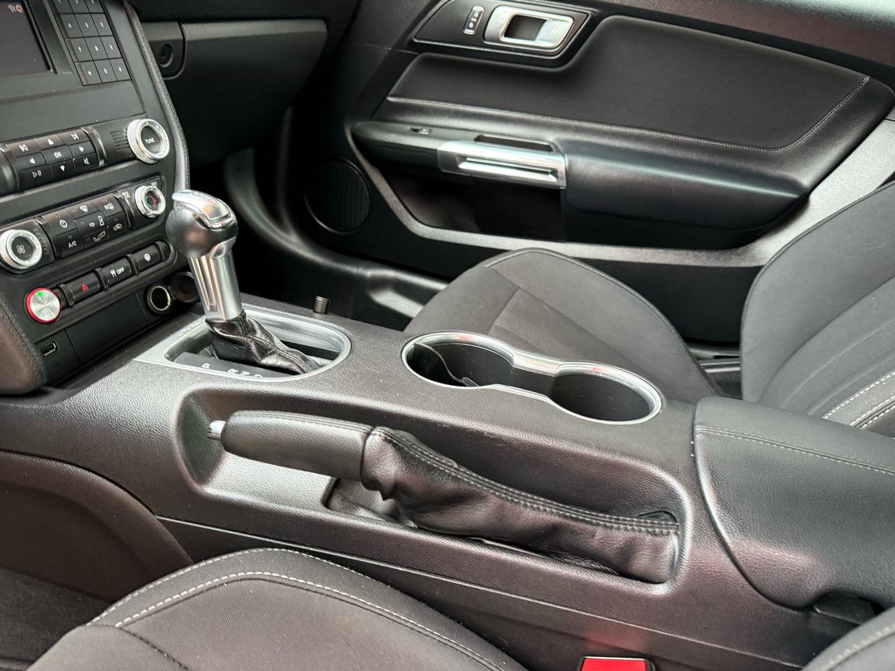 Ford Mustang EcoBoost Coupe 2019